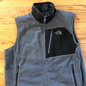 The North Face Men’s Reversible Vest-Large